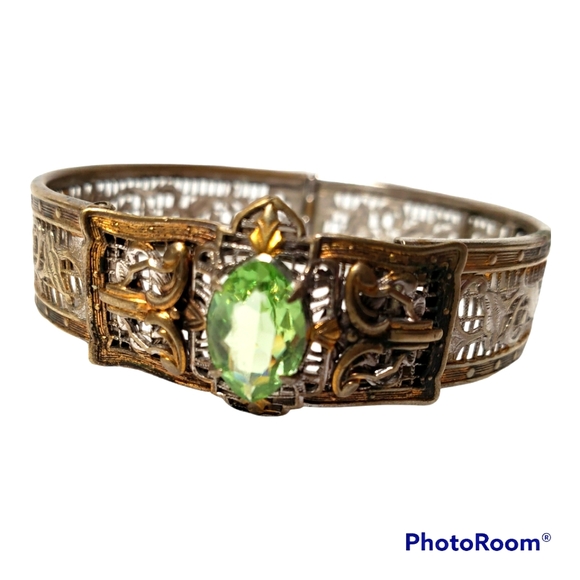 Vintage Jewelry - Uranium Glowy Glass Stone Vintage Bracelet Rare Filagree Gold & Silver Toned